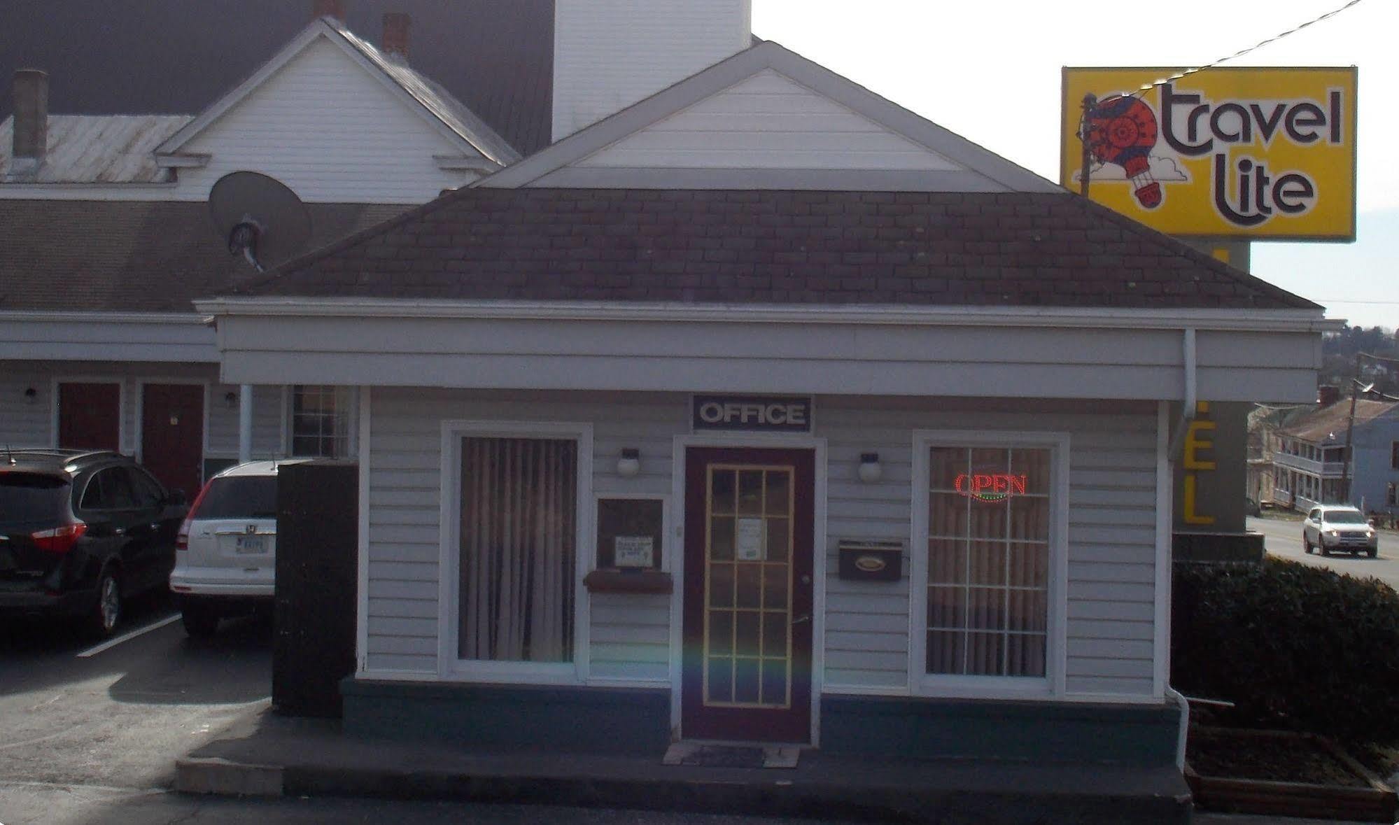 Travel Lite Motel Wytheville Bagian luar foto
